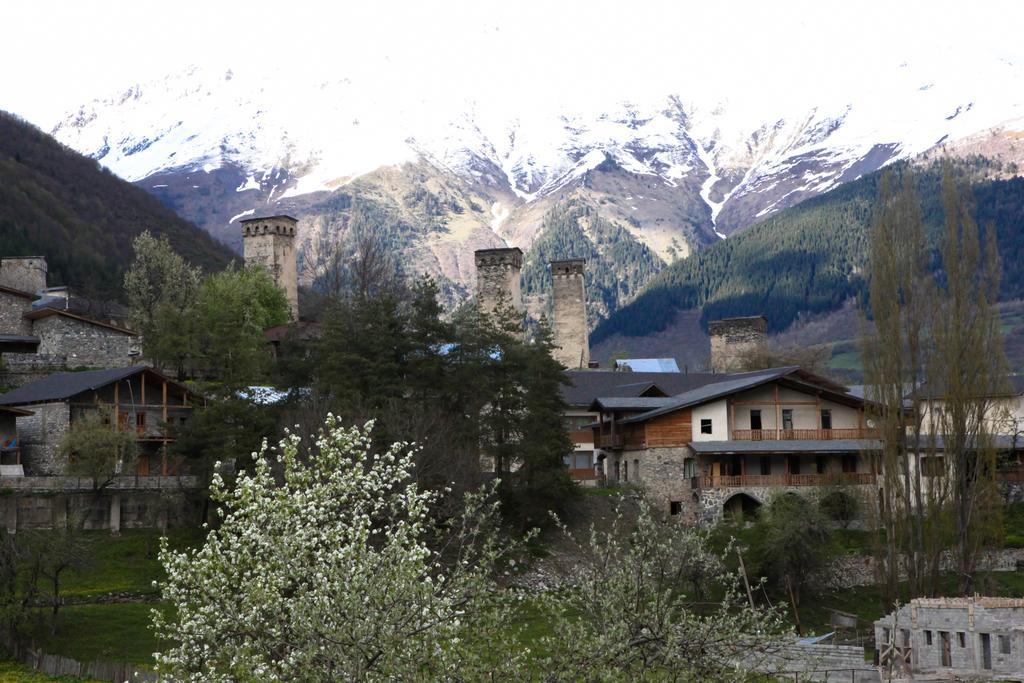 Hotel Mushkudiani Manor Mestia Zewnętrze zdjęcie