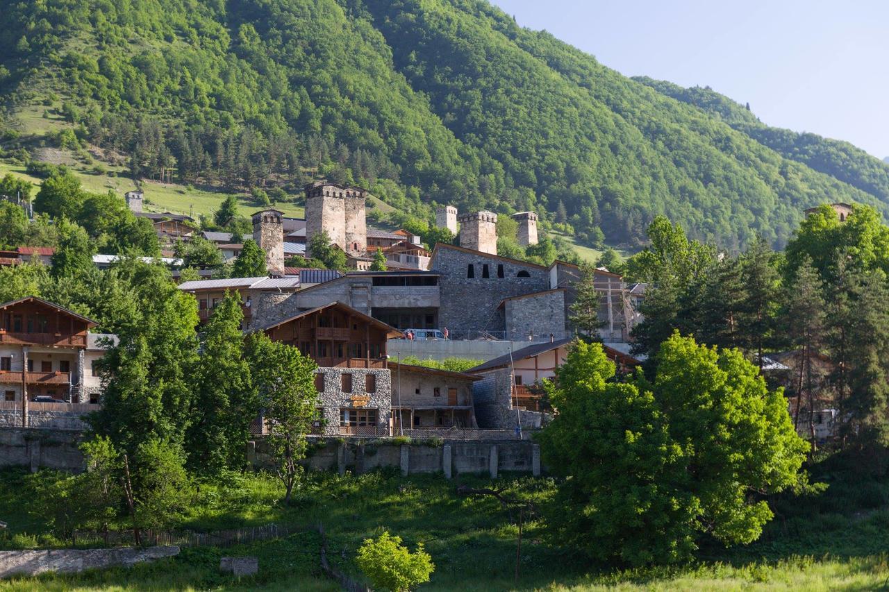 Hotel Mushkudiani Manor Mestia Zewnętrze zdjęcie