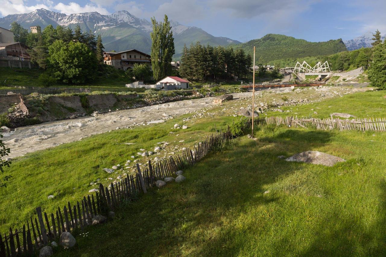 Hotel Mushkudiani Manor Mestia Zewnętrze zdjęcie