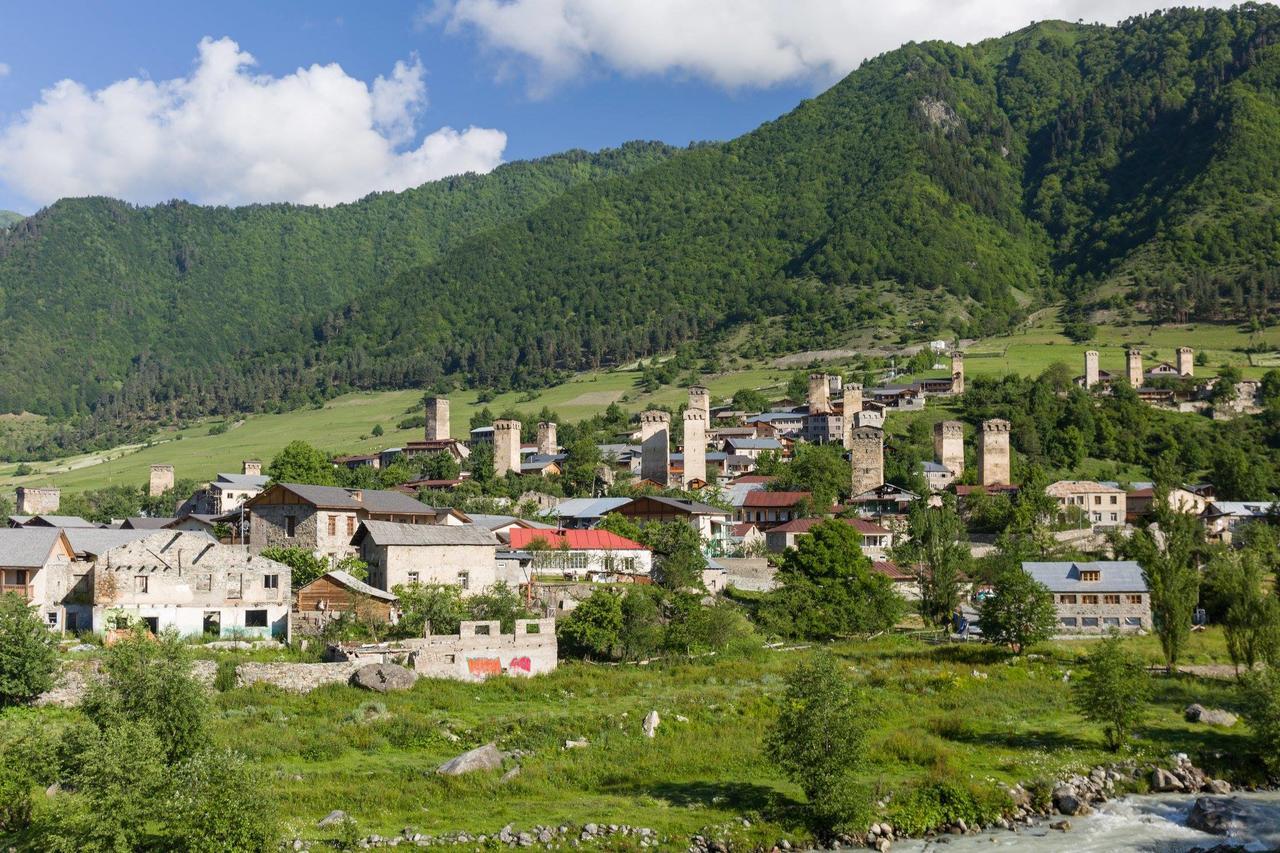 Hotel Mushkudiani Manor Mestia Zewnętrze zdjęcie