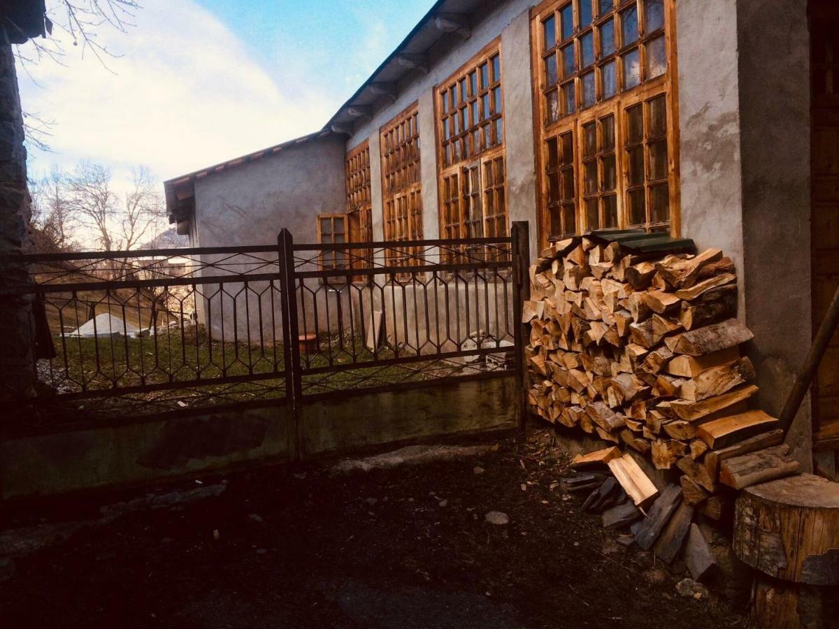 Hotel Mushkudiani Manor Mestia Zewnętrze zdjęcie